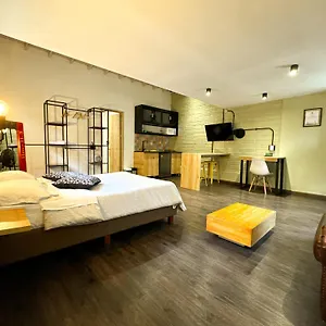 https://frn101-cozy-loft-located-in-a-popular-in-poblado.colombiamedellinhotels.com